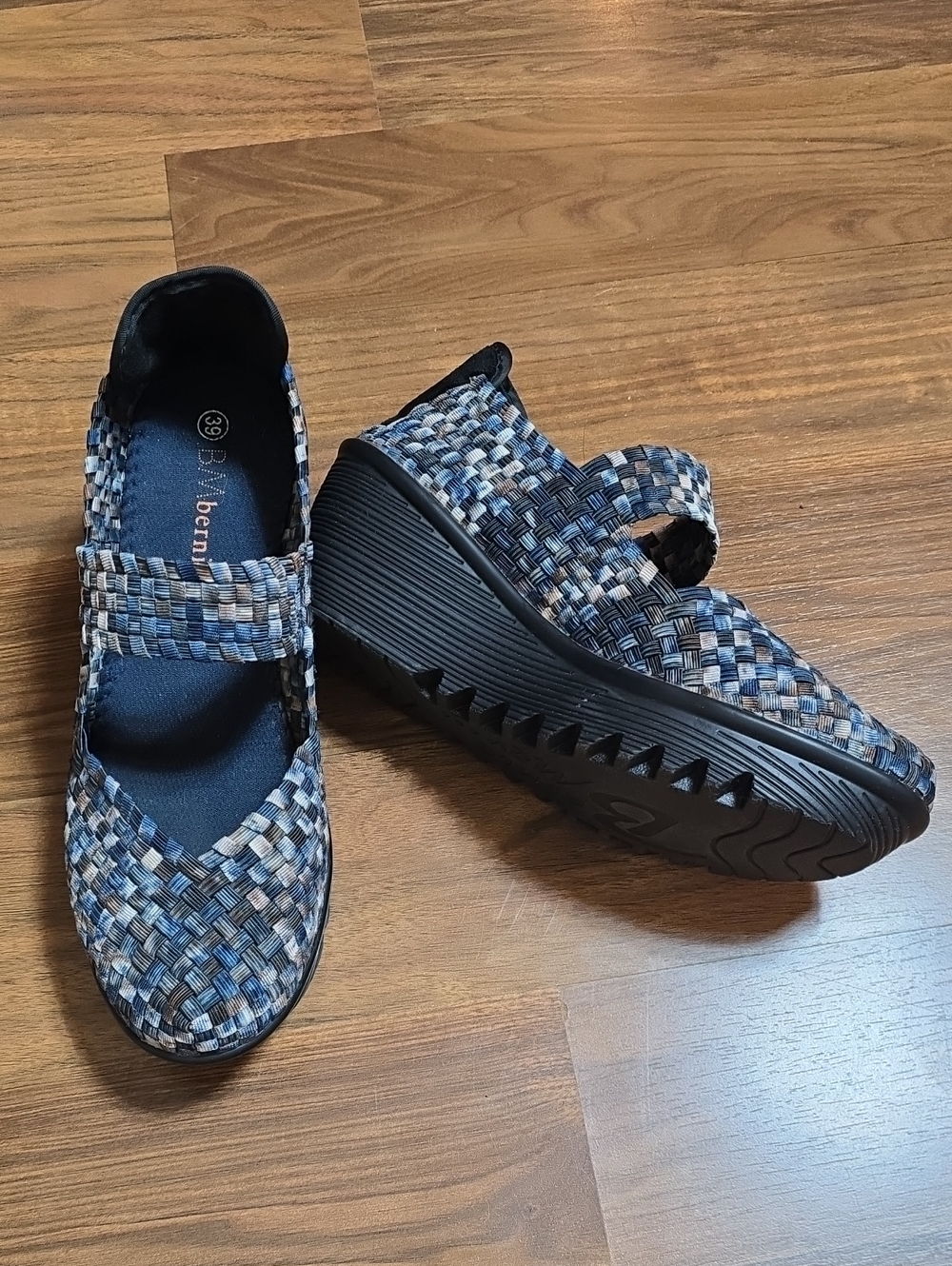 Bernie Mev Lulia Mary Jane Wedge Pump